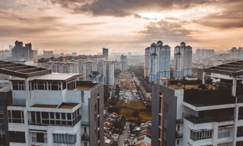 Ageing residential building in Pune highlighting the need for structural audits, maintenance, and possible redevelopment after 25 years.